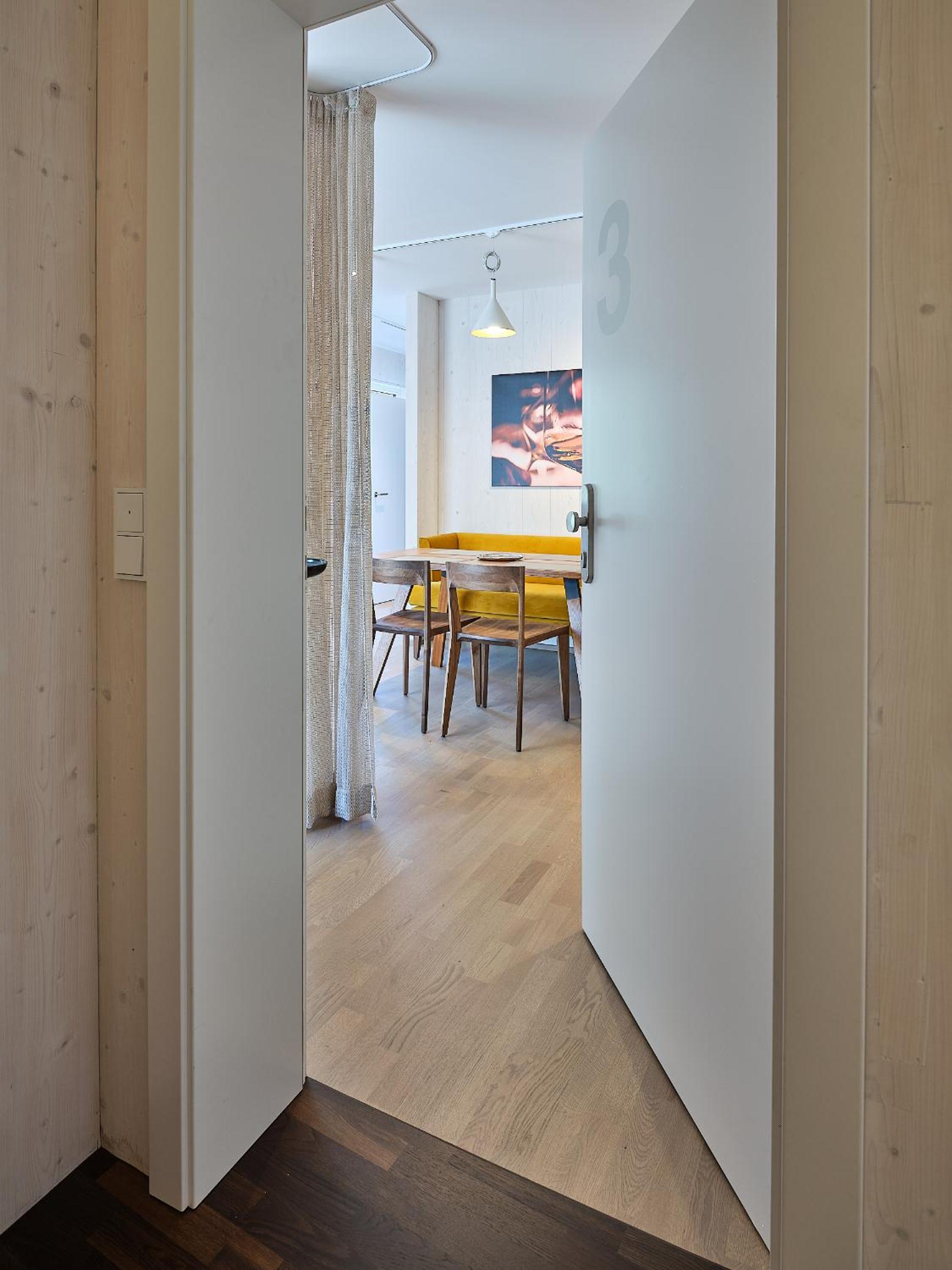 Haus Fünf mit 2 Apartments und Studio-Loft mit Terrasse