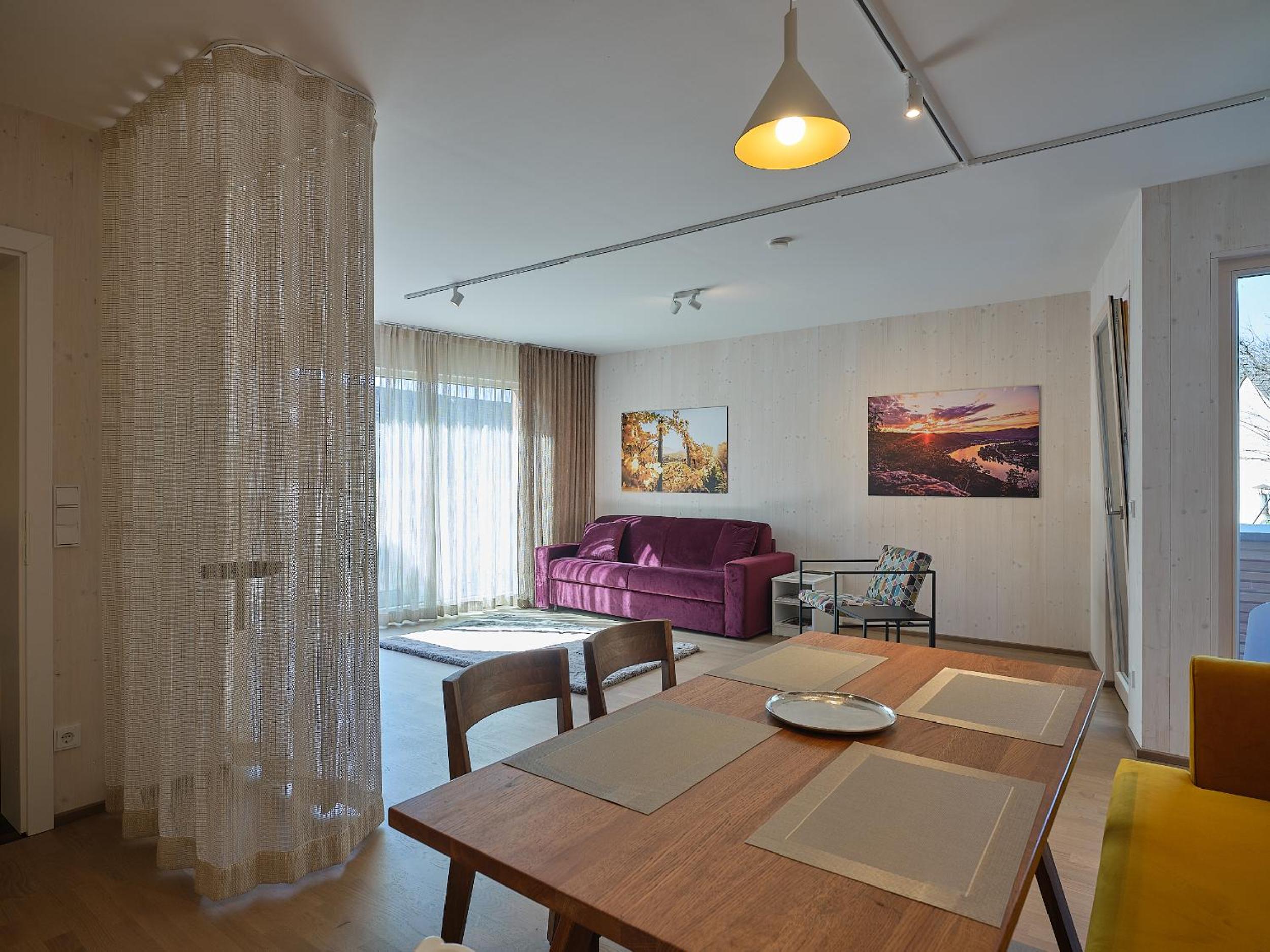 Haus Fünf mit 2 Apartments und Studio-Loft mit Terrasse