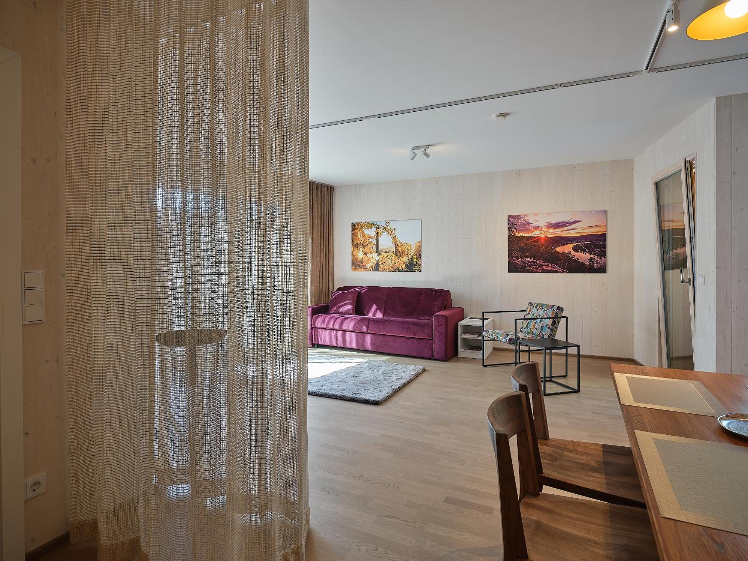 Haus Fünf mit 2 Apartments und Studio-Loft mit Terrasse
