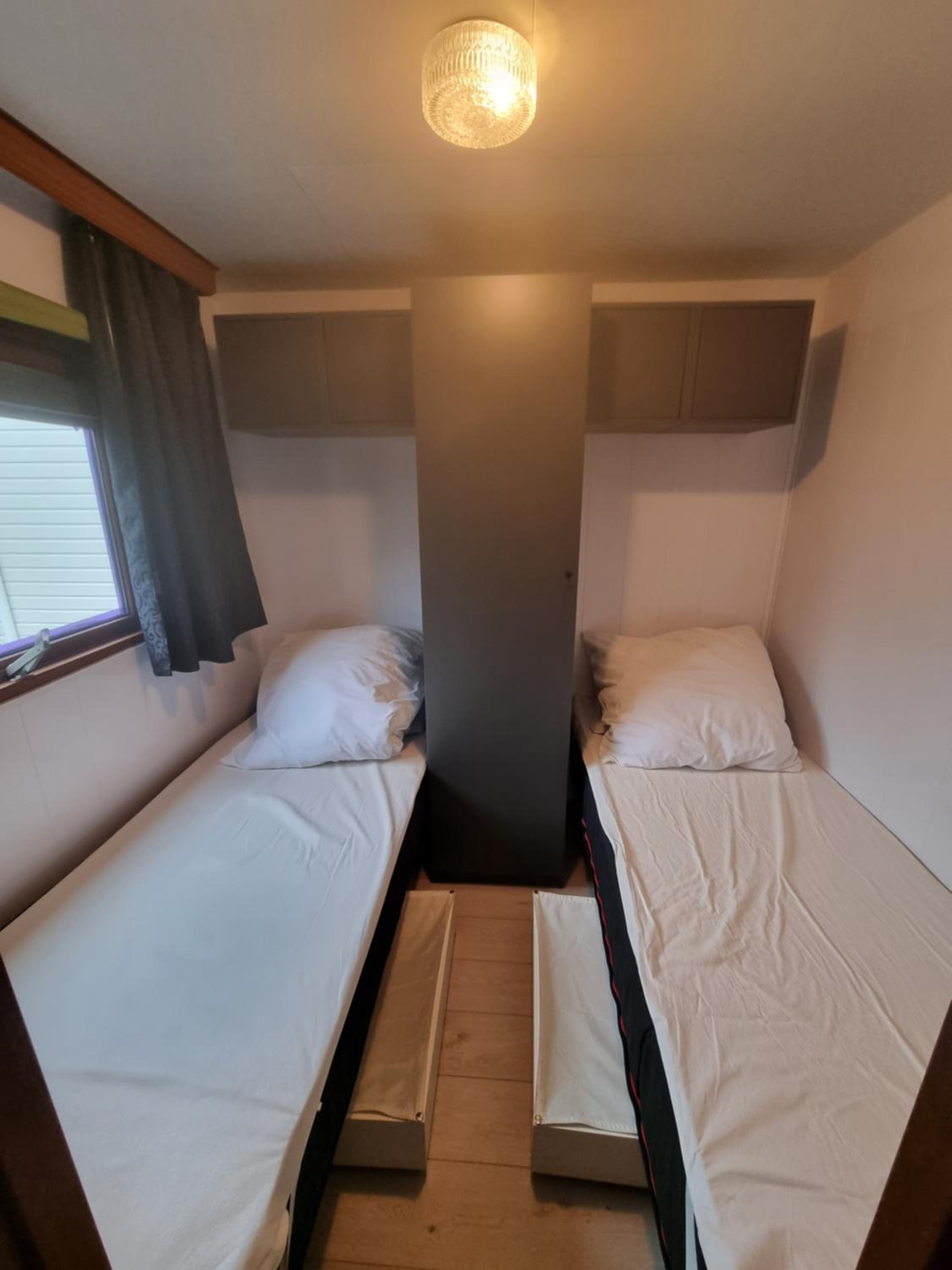 Familienfreundliches Chalet E200 in Makkum Strandnah
