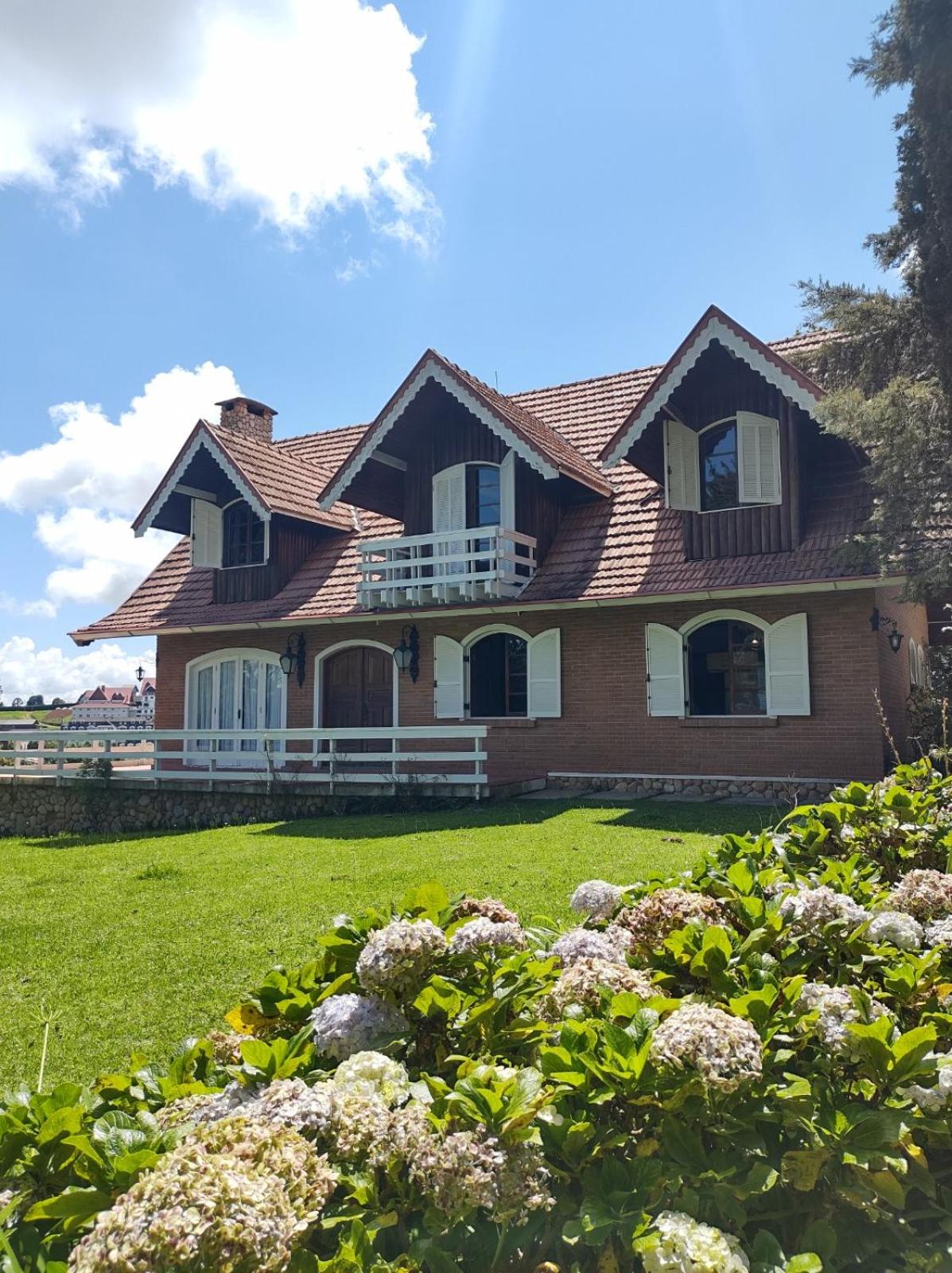 Alto do Capivari - Gramado e vista espetacular