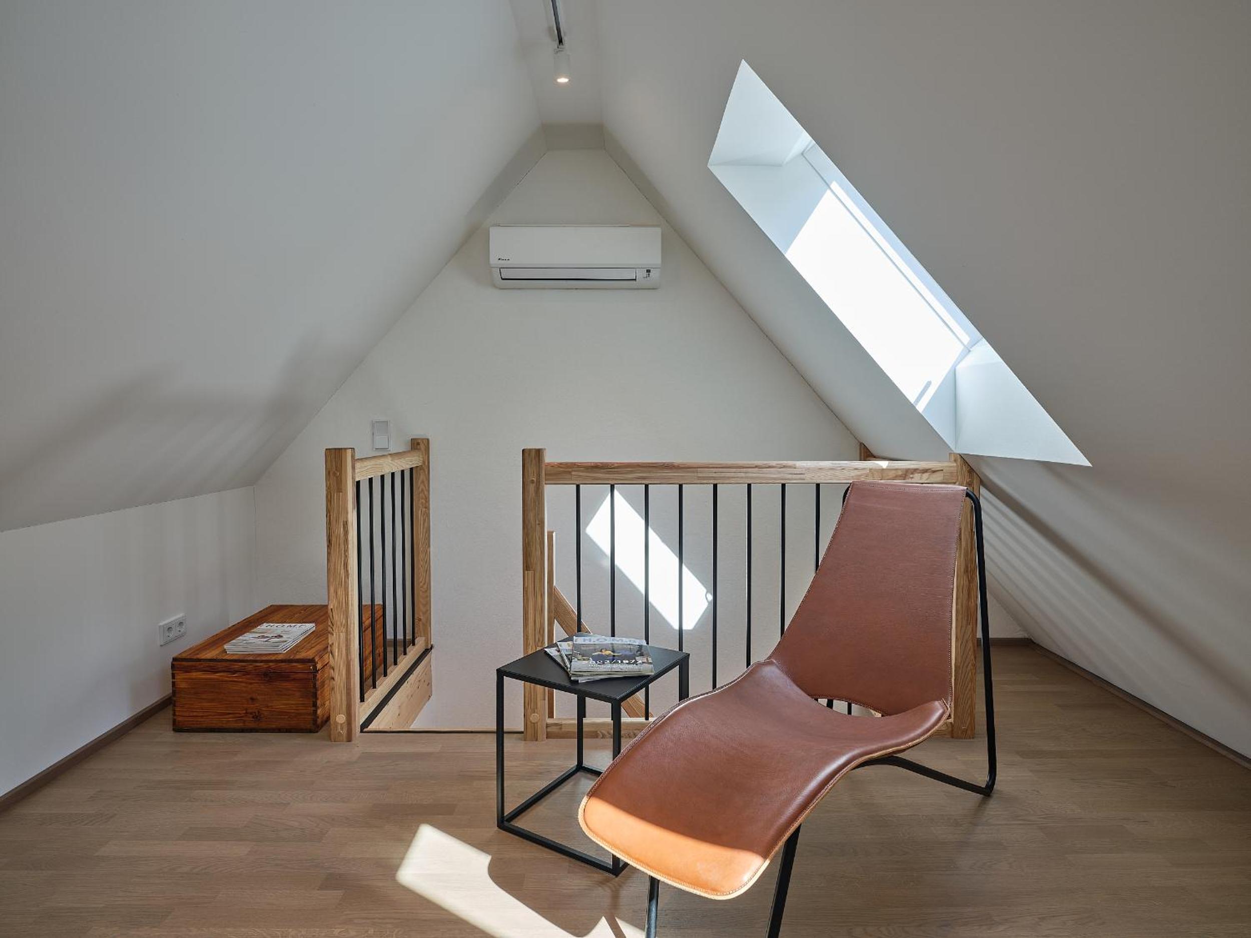 Haus Fünf mit 2 Apartments und Studio-Loft mit Terrasse
