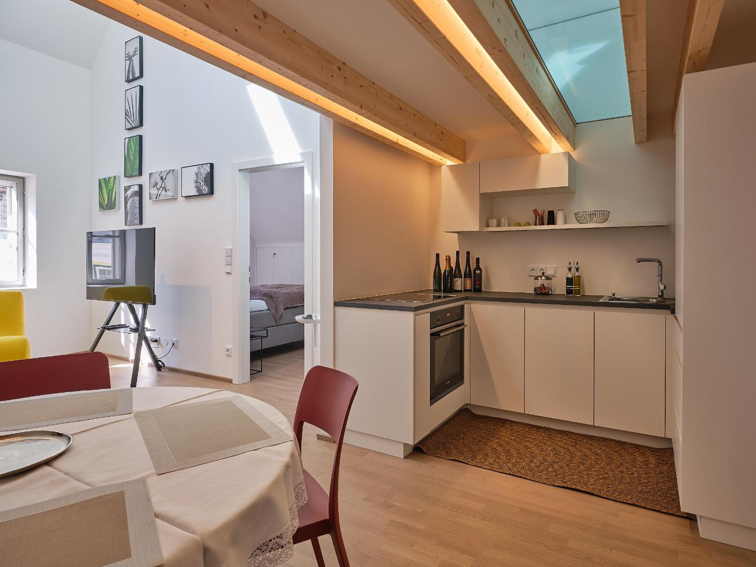 Haus Fünf mit 2 Apartments und Studio-Loft mit Terrasse