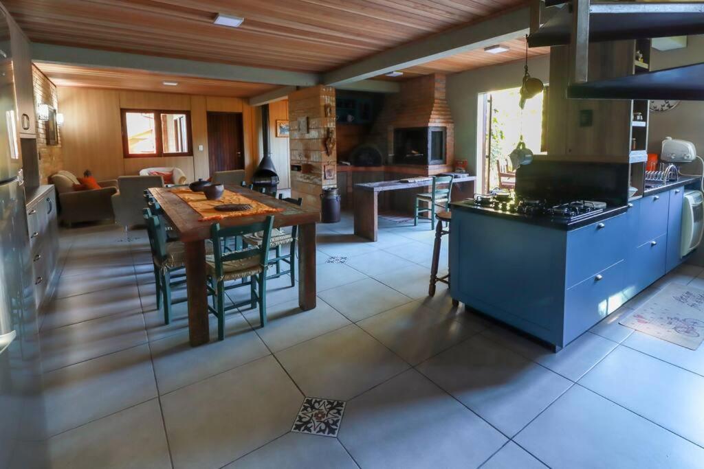 WolfsHaus: Sossego junto a natureza a 30km de Ctba
