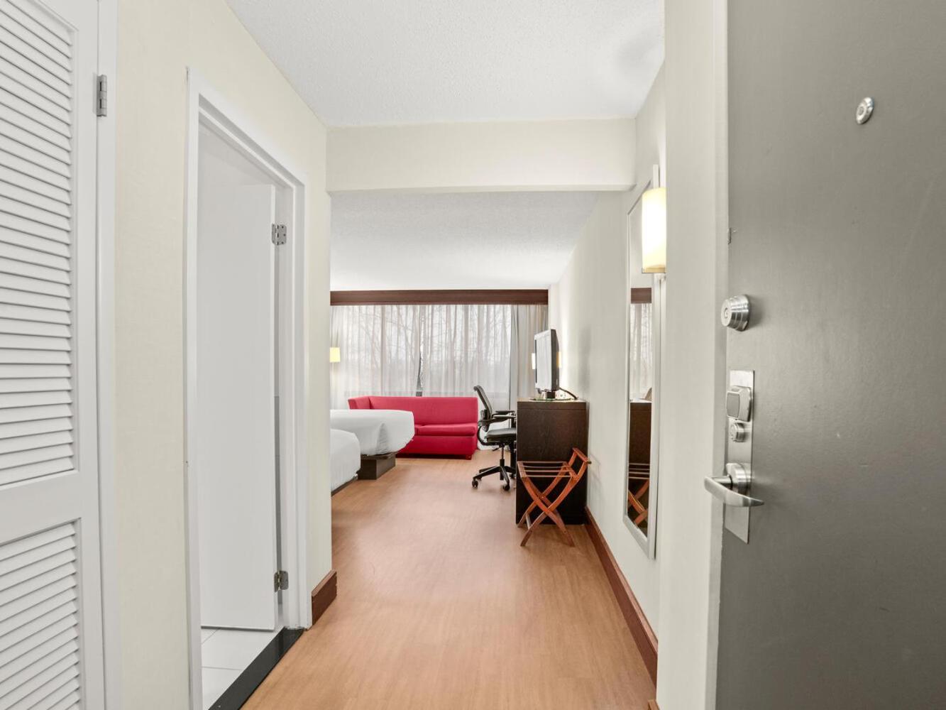 The Armon Stamford Hotel & Conference Center