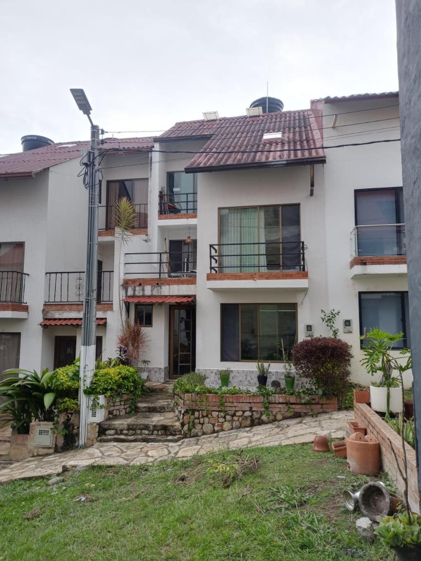 LA MESA CUND, APTO CONJUNTO GETSEMANI