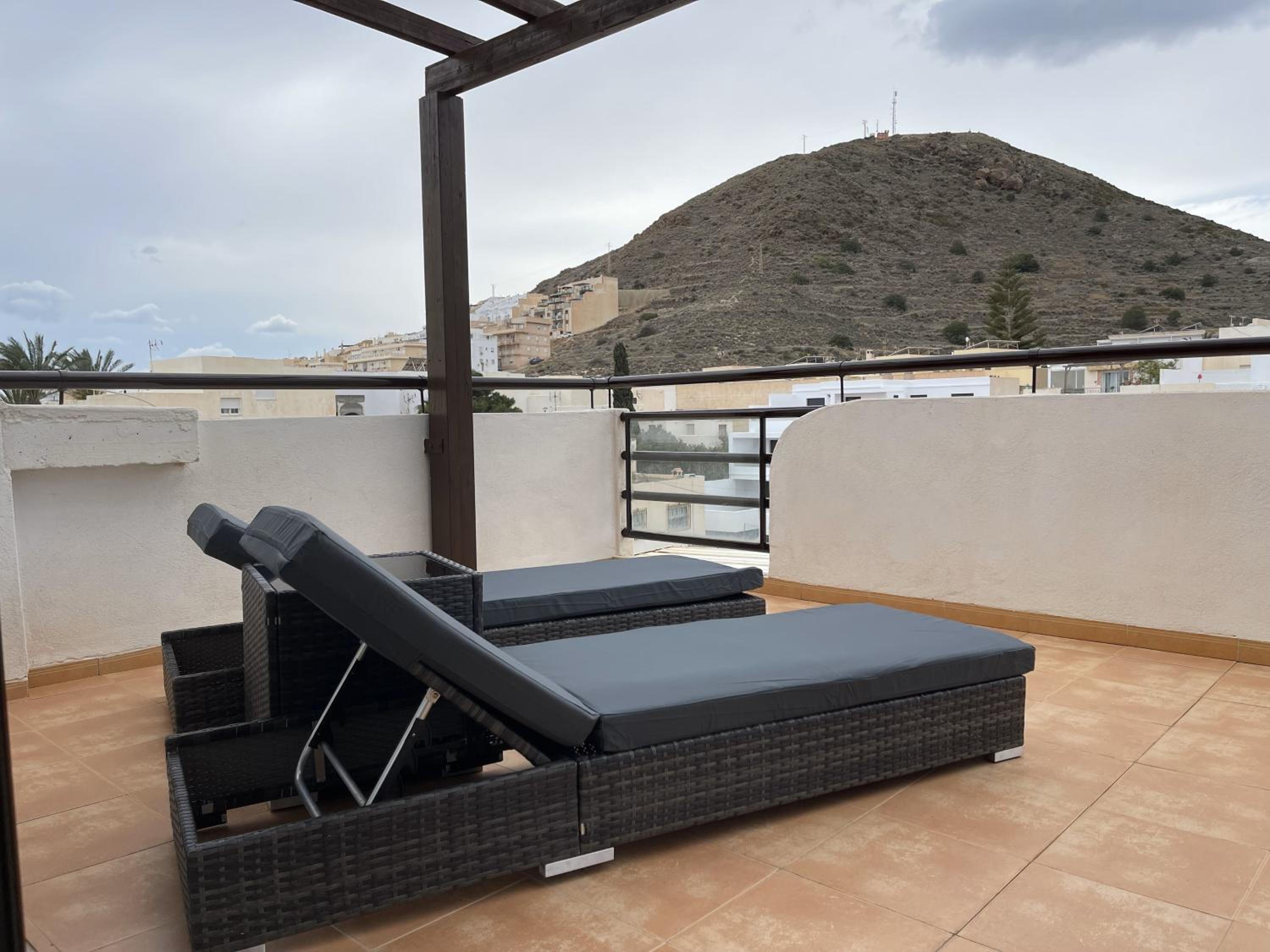 Ático Carboneras con fantástica terraza