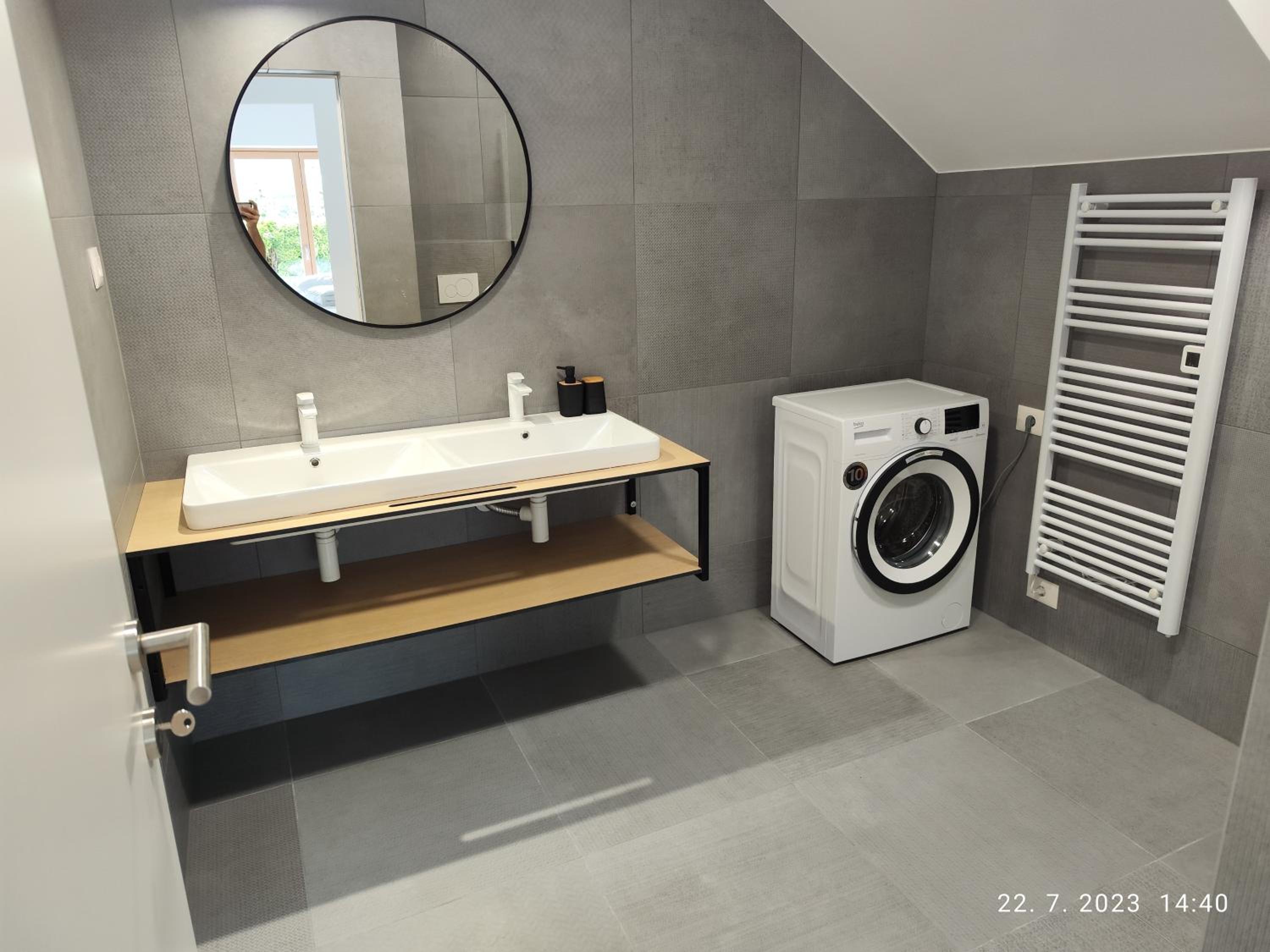 Photo 11