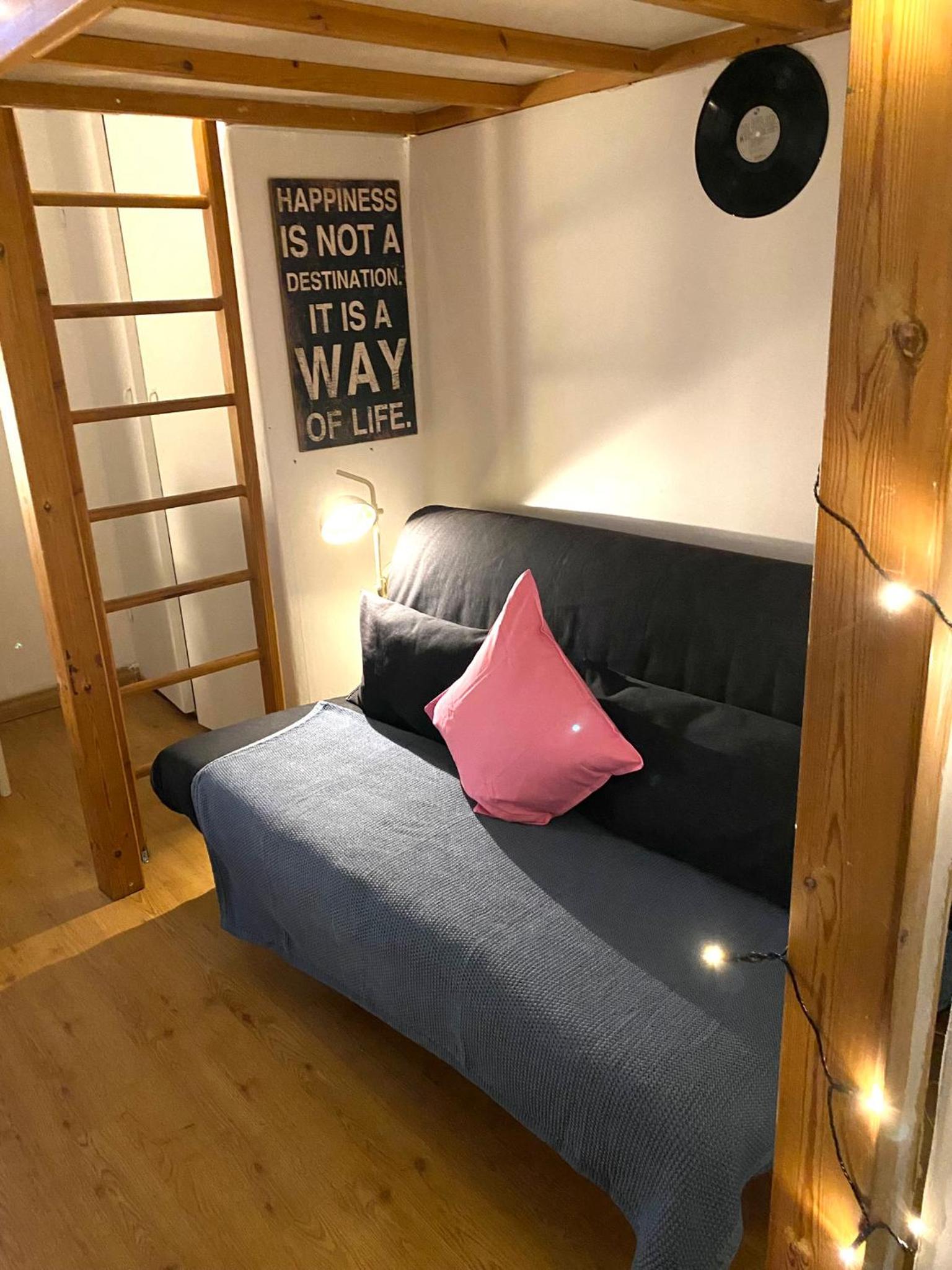 Cozy nest, Kamppi view 2