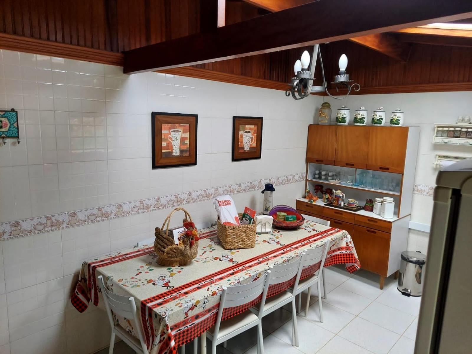 Casa dos Pinheiros Campos do Jordão