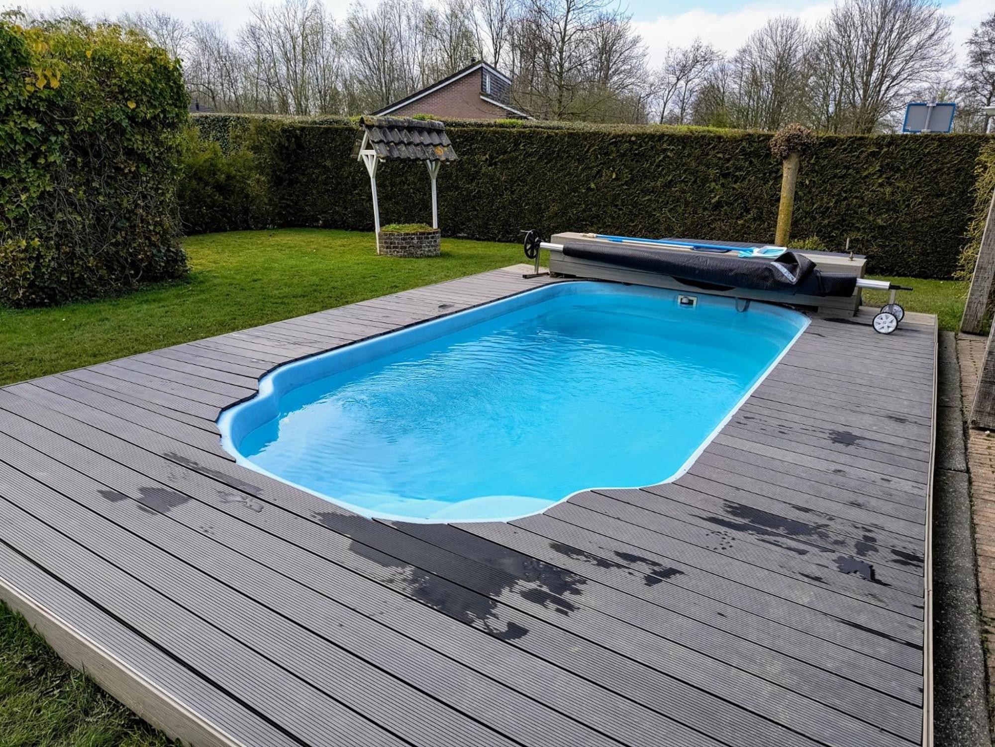 Gemütliches Ferienhaus mit beheiztem Pool, Garten und überdachter Terrasse