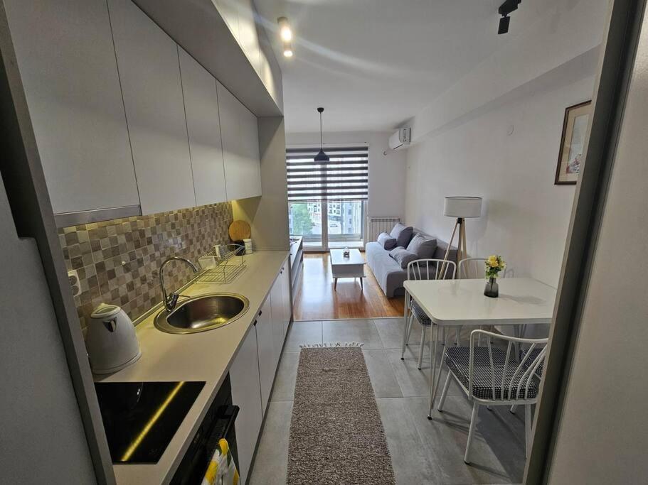 Milo Apartment