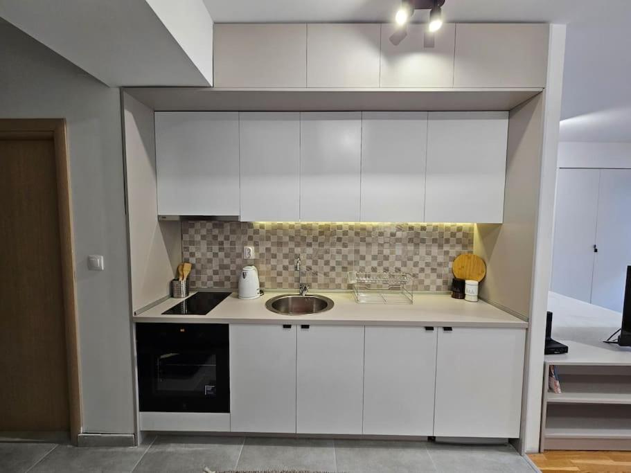 Milo Apartment