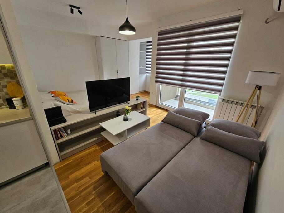 Milo Apartment