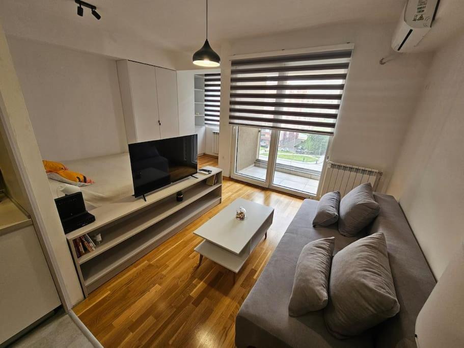Milo Apartment