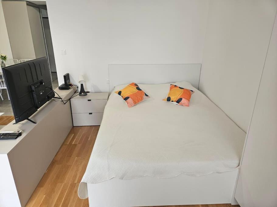 Milo Apartment