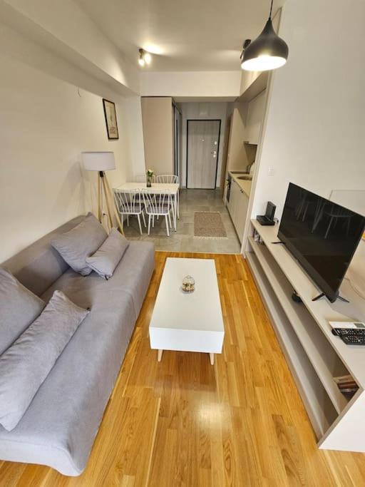 Milo Apartment