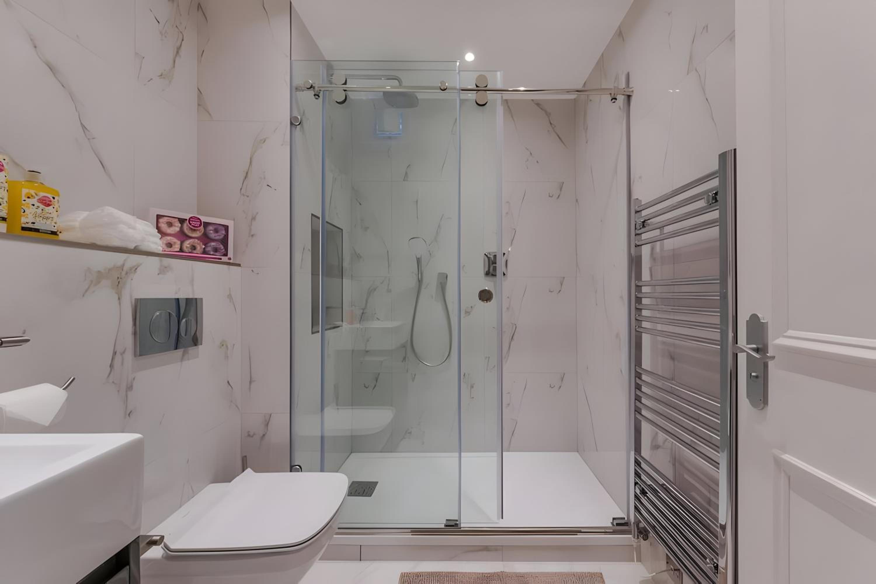 Harley Street Spectacular Suites with High Ceilings, High Luxury