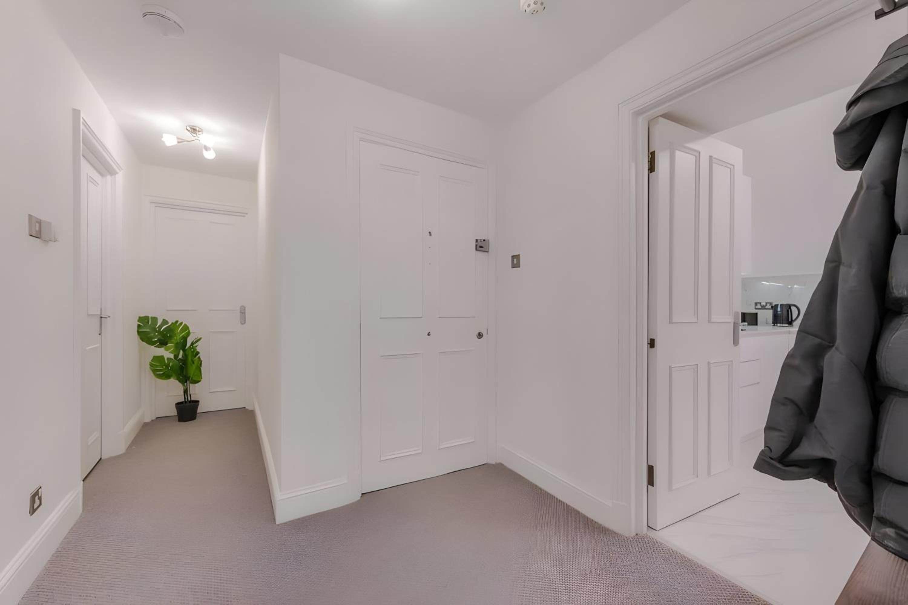 Harley Street Spectacular Suites with High Ceilings, High Luxury
