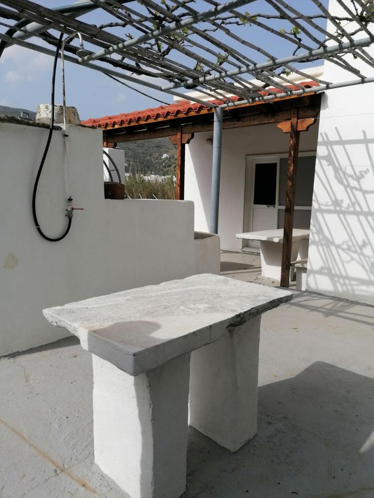 Lefakis cottage