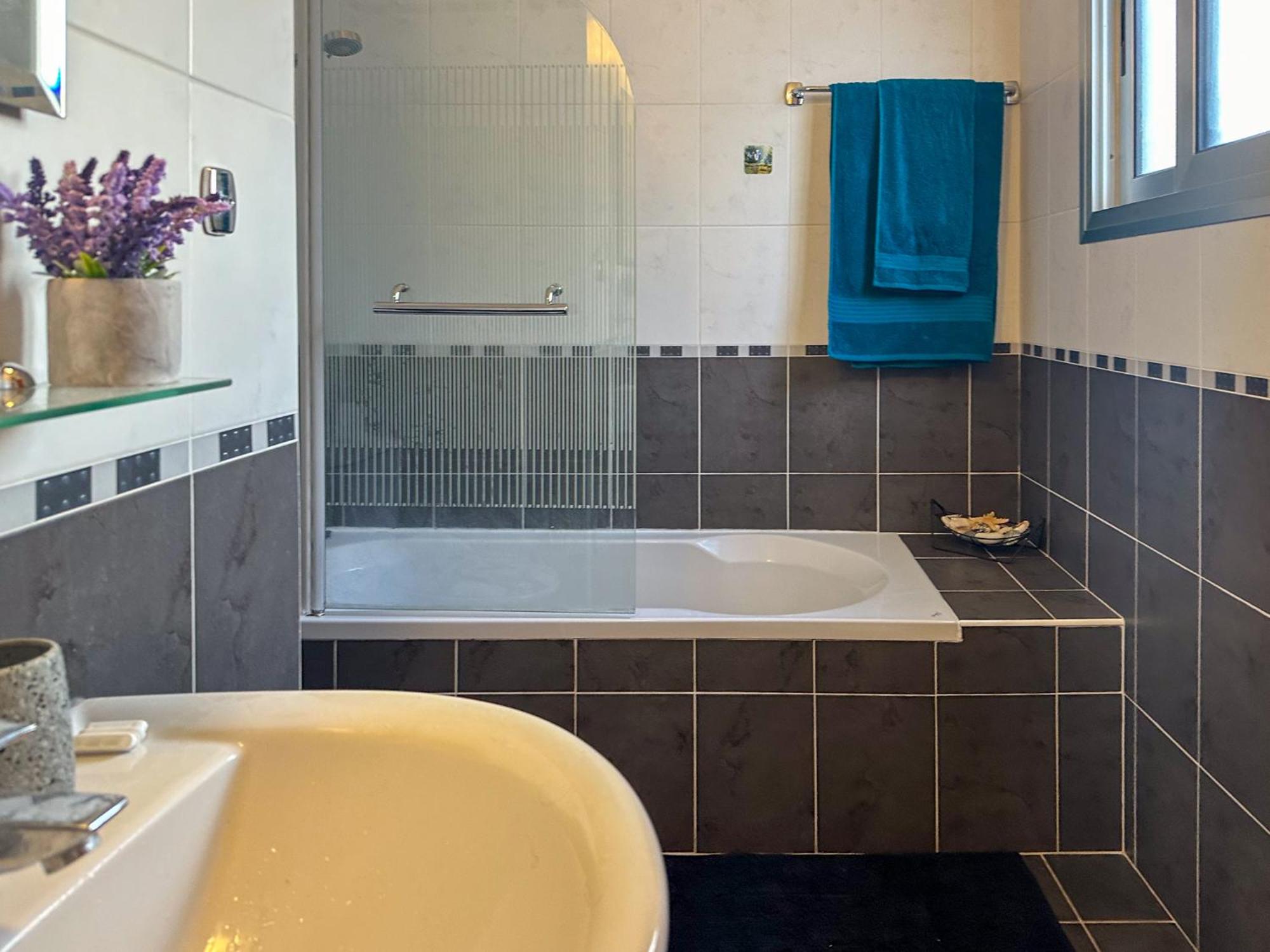 Nefeli Blue-Horizon 2B, Pool, Suites, Big Balconies