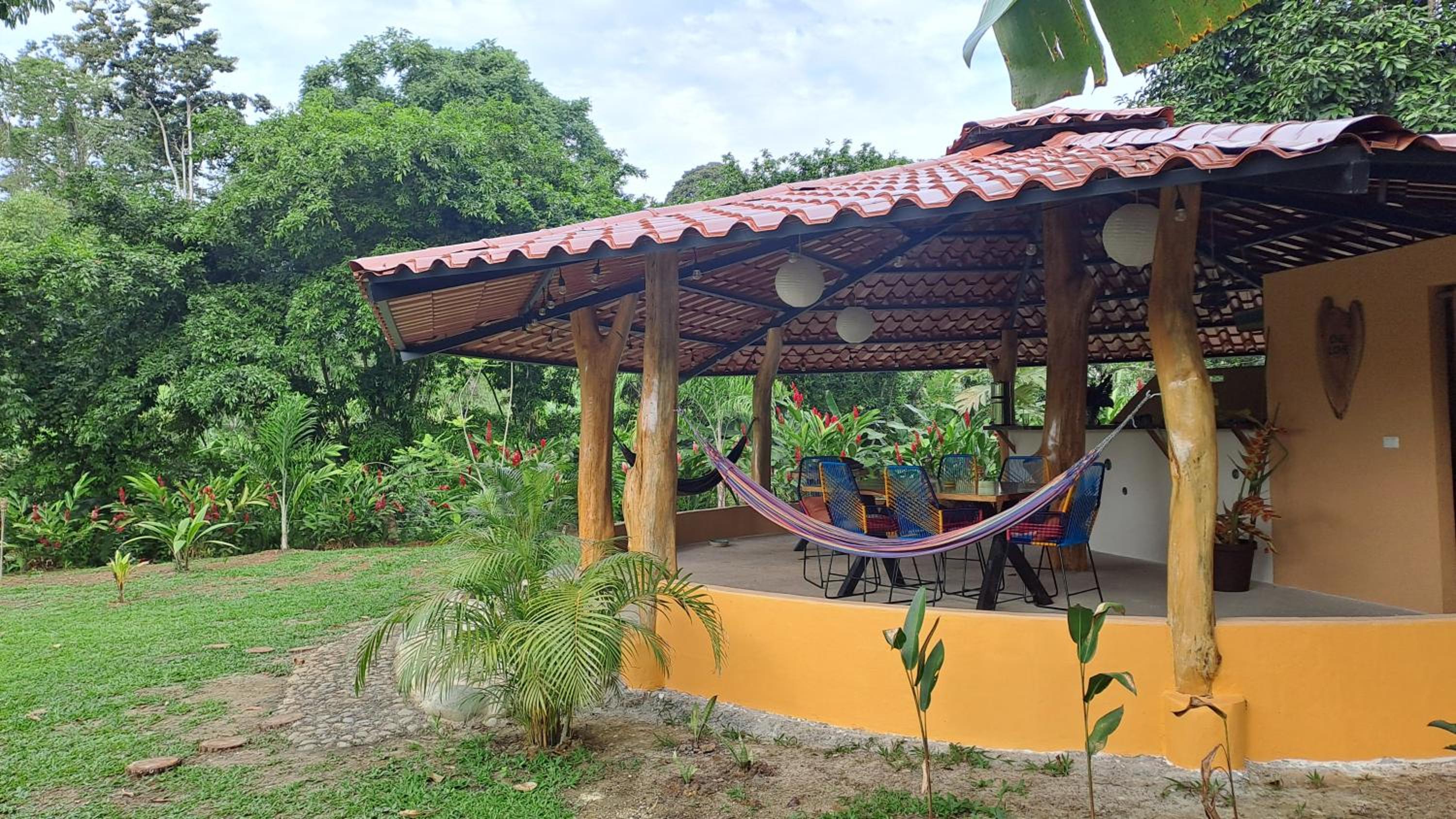 Terra NaturaMa - off grid living in the jungle