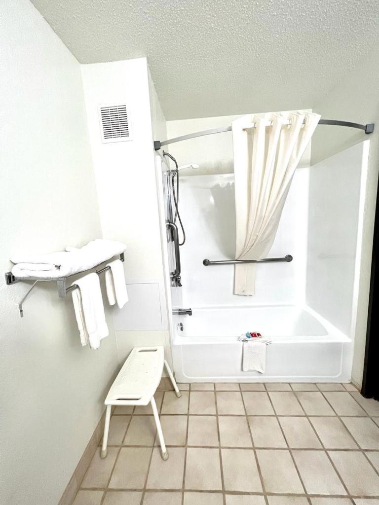 Econo Lodge Oacoma - Chamberlain West, 사진 23