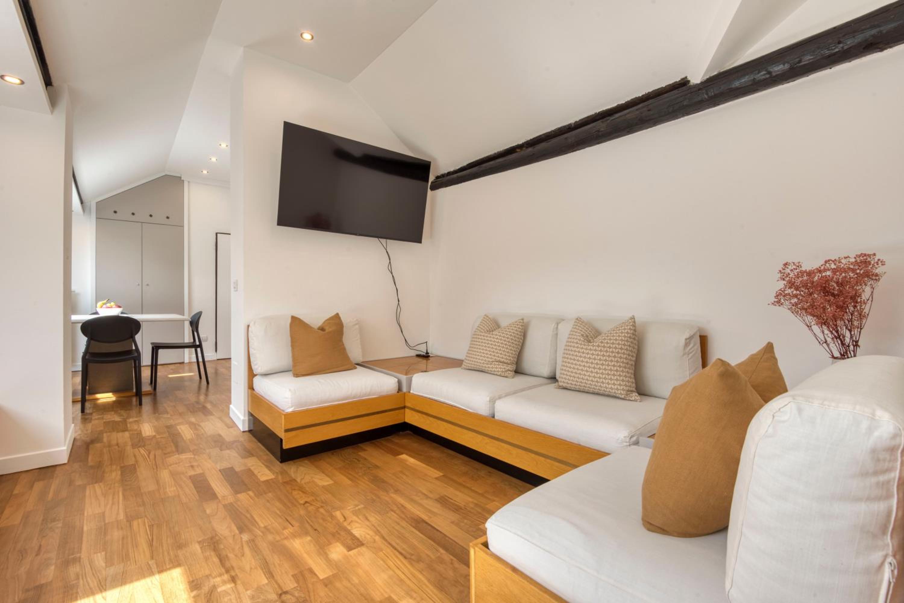 Milan Royal Suites -Montenapoleone-