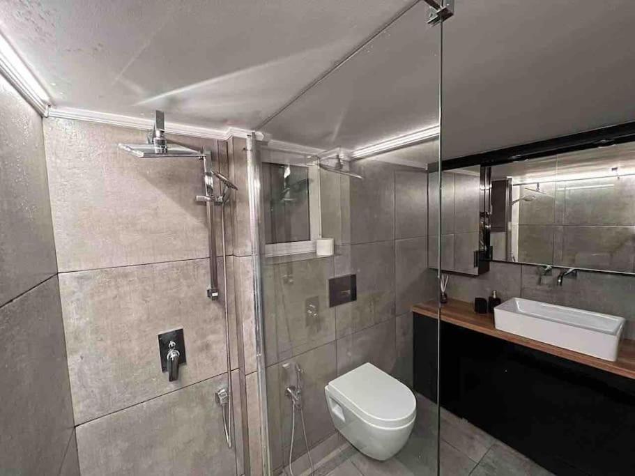 Metropolitan prestigious 2 bedroom luxury