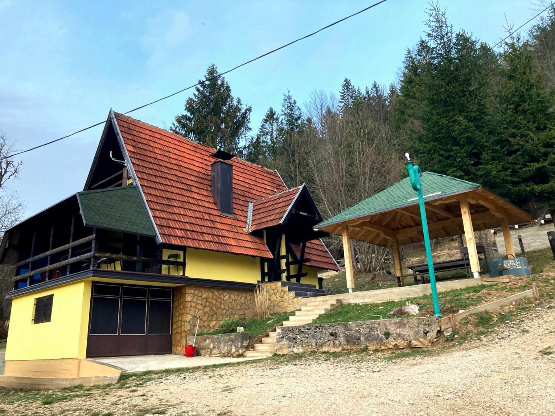 Tarski vrh