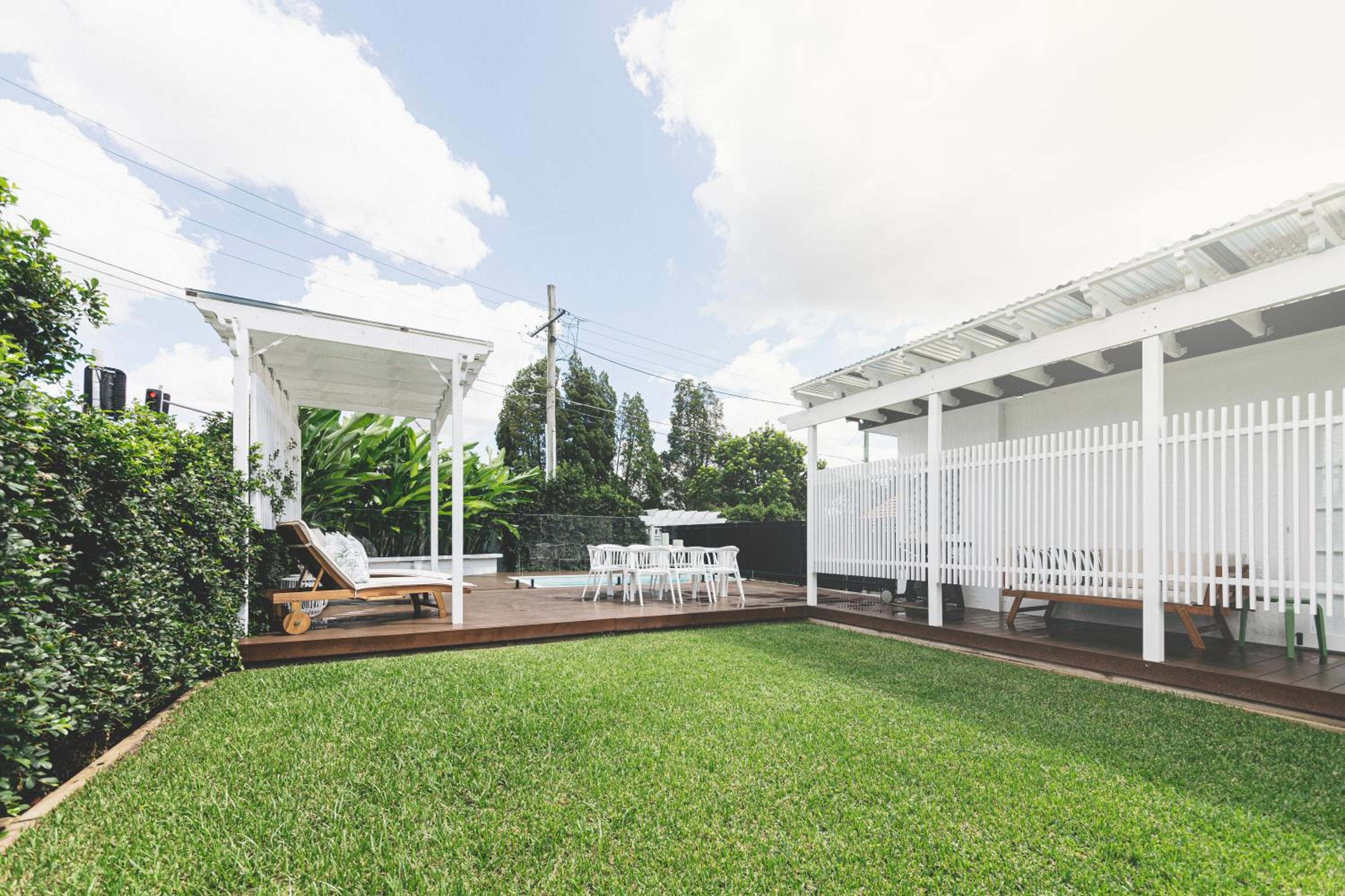 Urban Getaway Bardon Luxe 3 bed 2 bath and pool