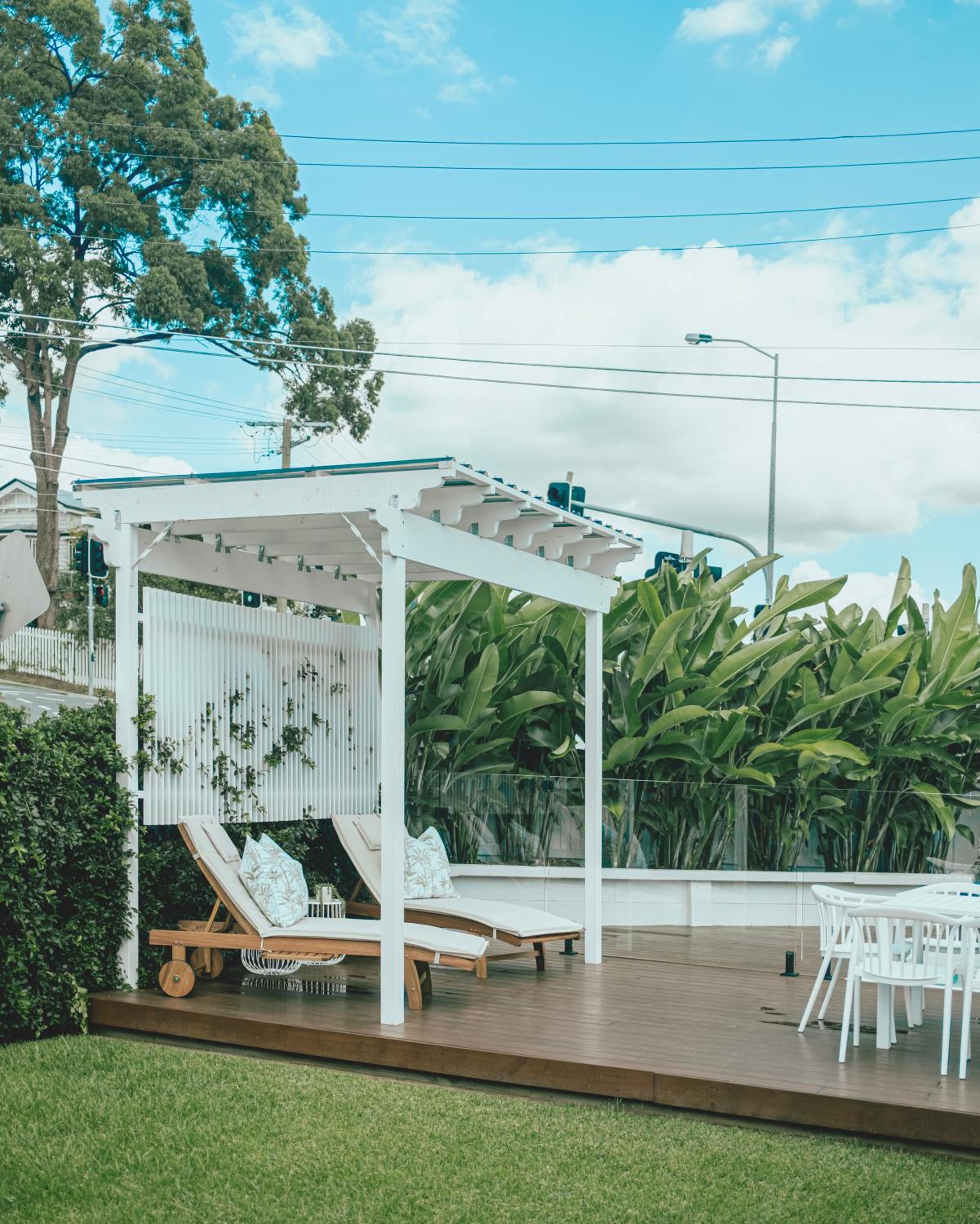 Urban Getaway Bardon Luxe 3 bed 2 bath and pool