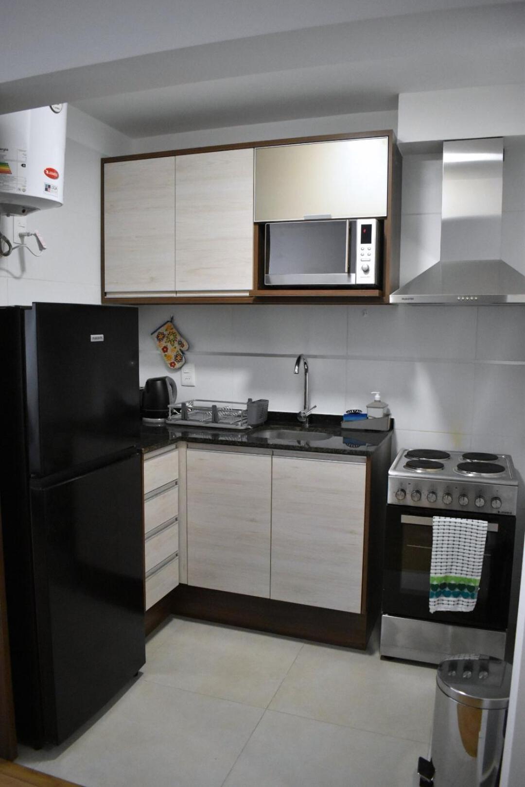 Hermoso apartamento a 150 metros de la rambla view 2