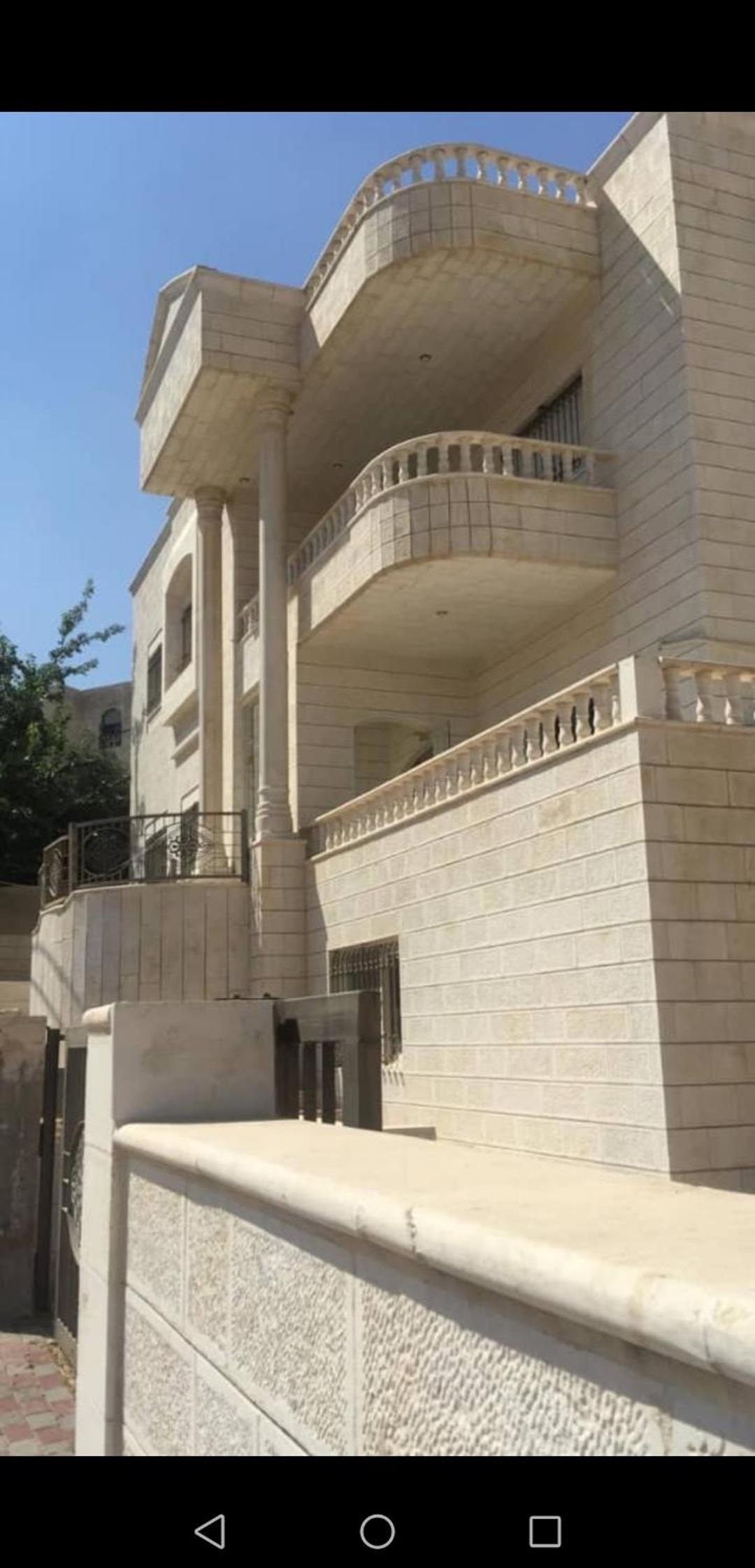 Alfarooq Airport Road - Furnished Villa