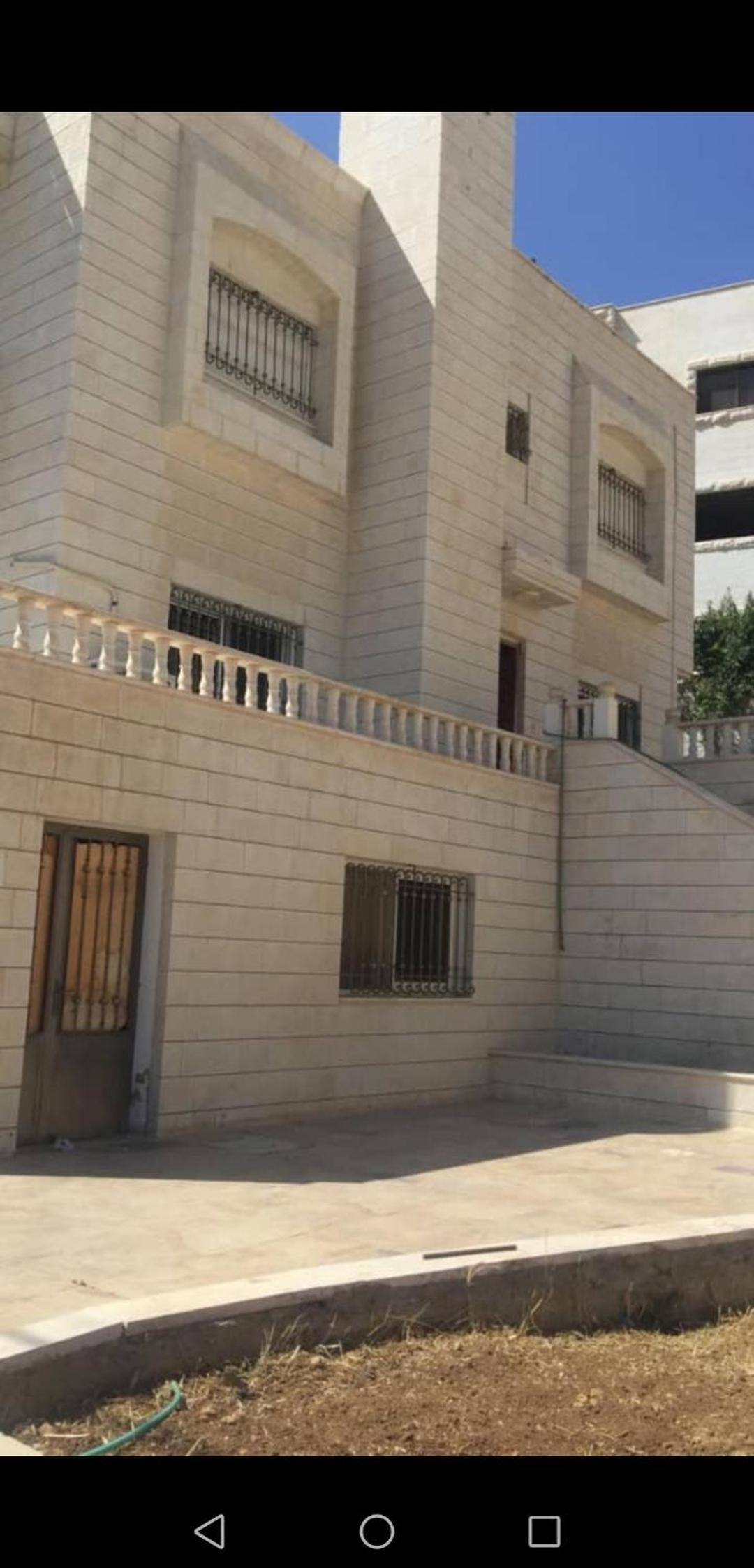 Alfarooq Airport Road - Furnished Villa