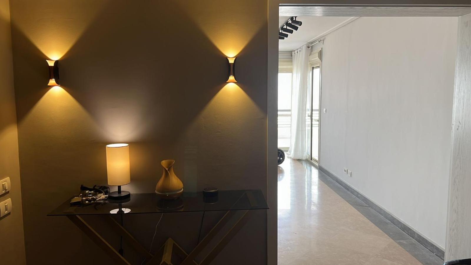 5 Stars Classy Spacious Appartmnet with Dircet view of Giza Pyramids