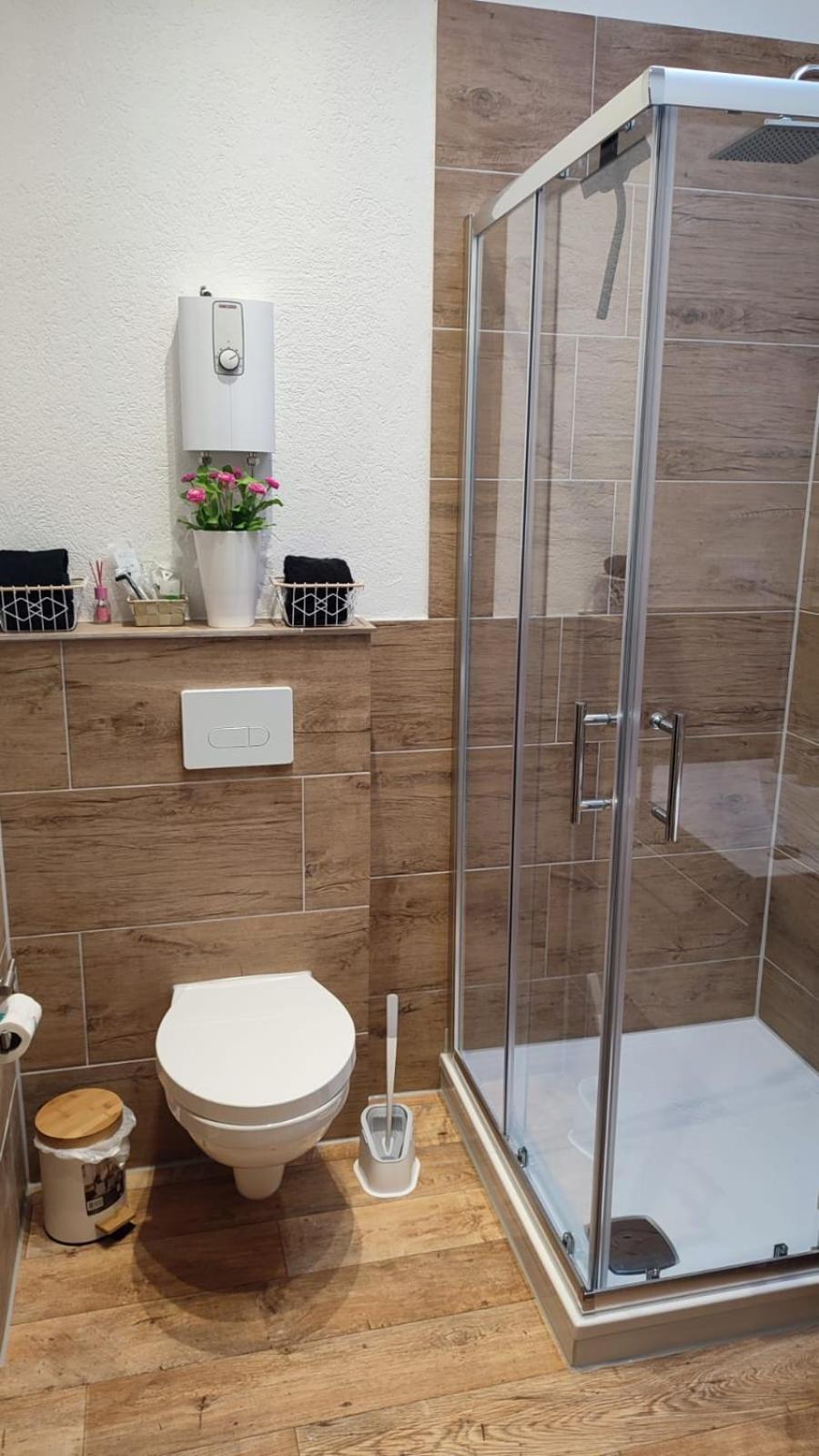 Xanten Basement Suite