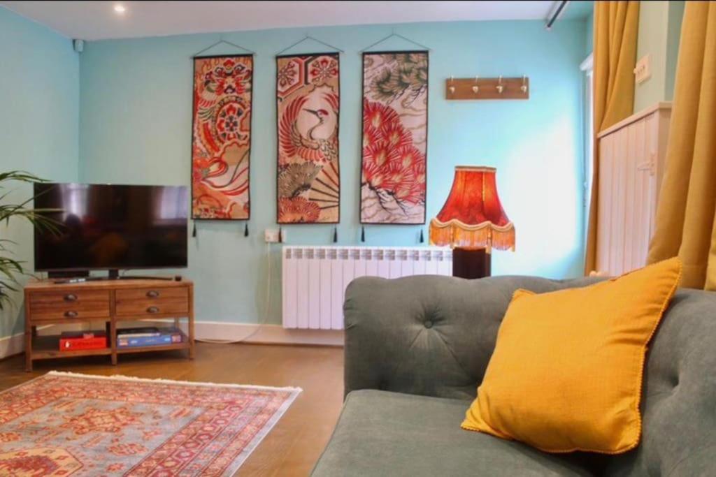 Traveller's Rest - Cosy cottage in heart of Wilton view 5