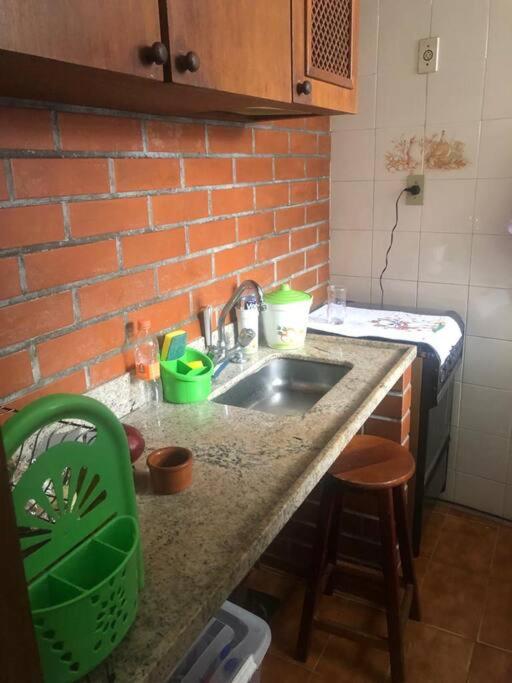 Apto charme frente para a praia