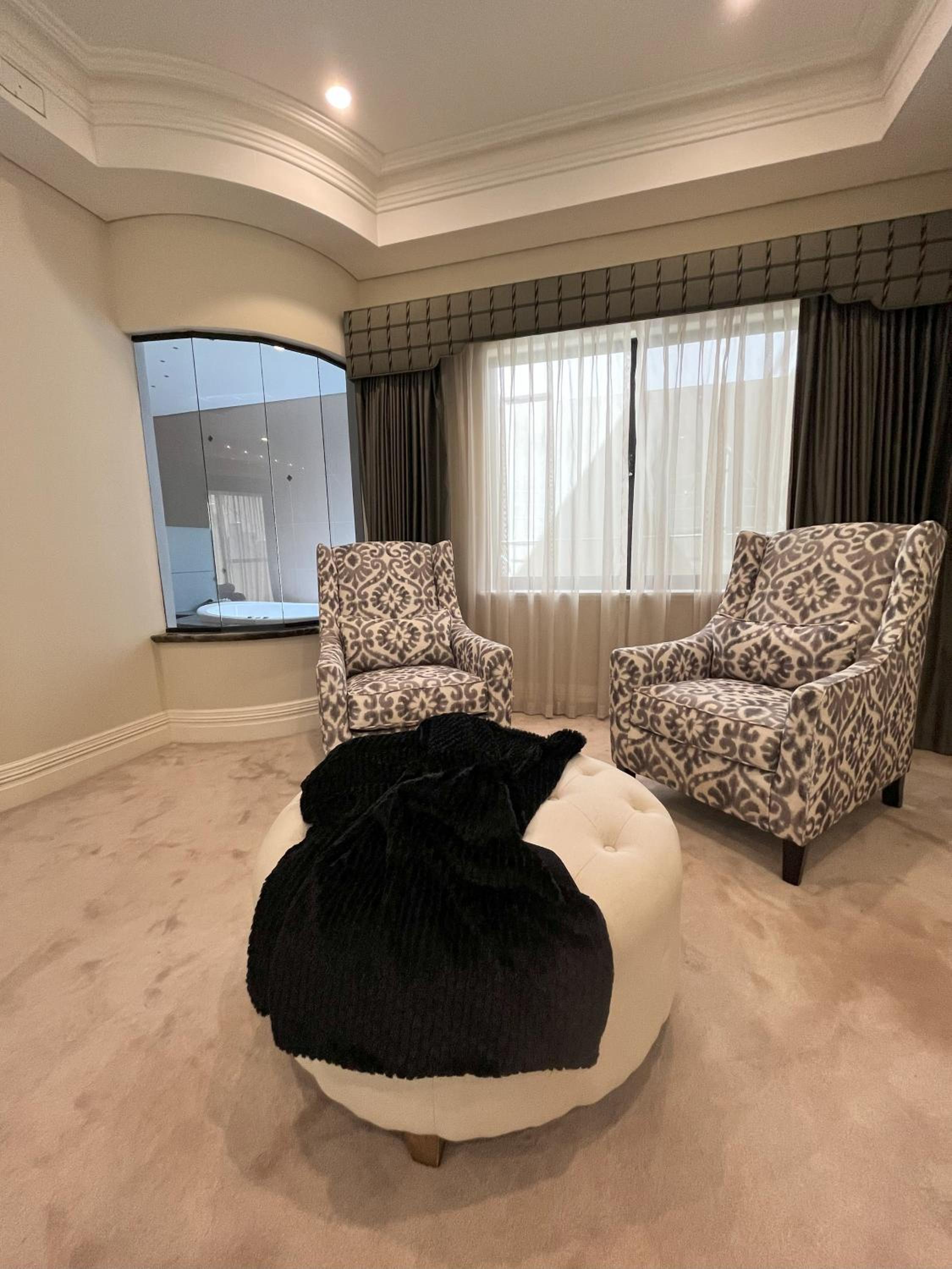 59 Lakeside Luxury Views 2br 2baparking