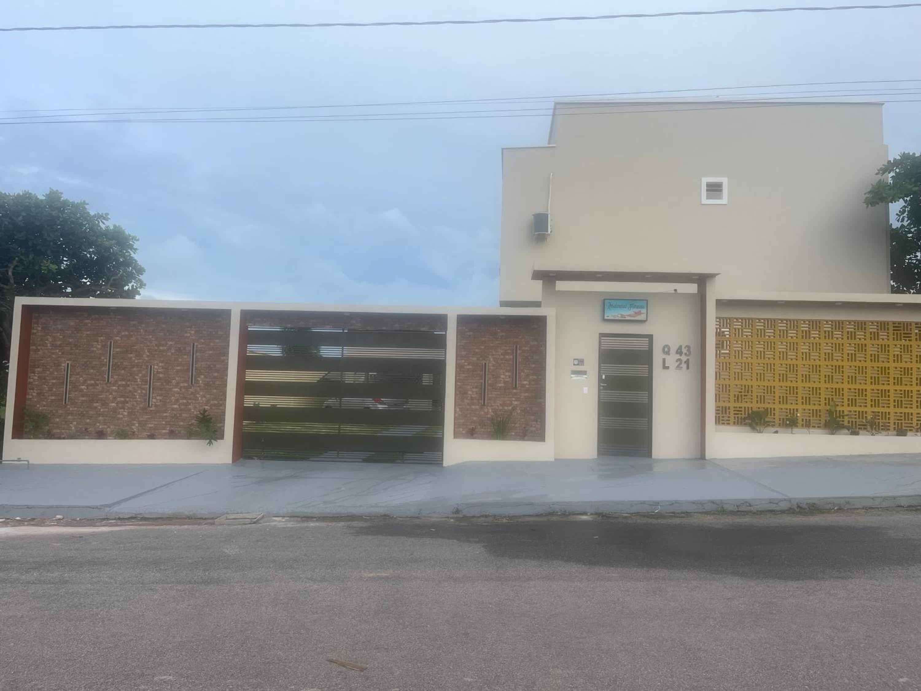 Residencial Floreana Apto Golfinho