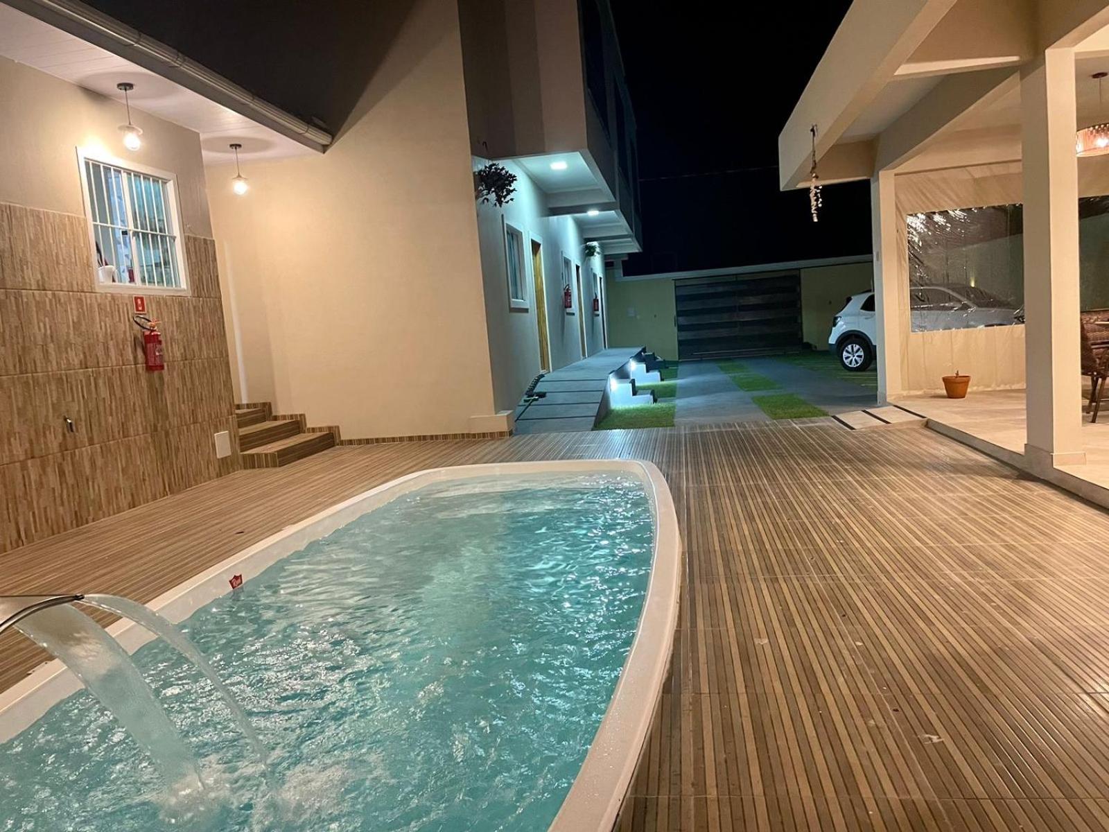 Residencial Floreana Apto Golfinho