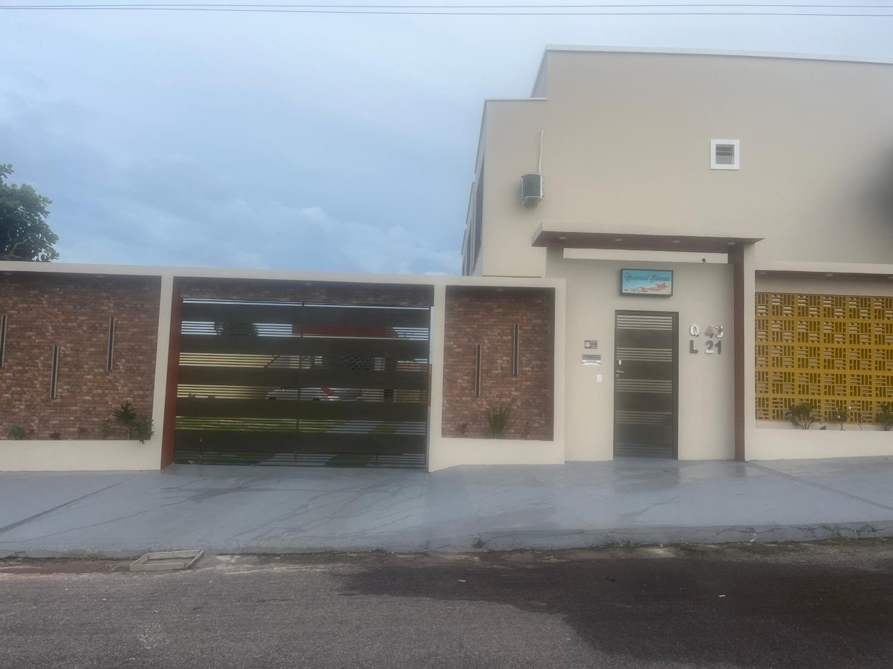 Residencial Floreana Apto Golfinho