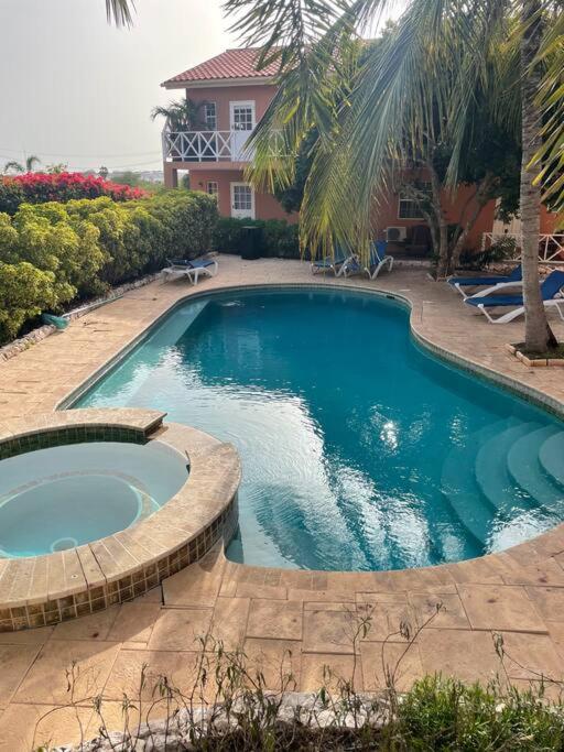 Zellacozy Apartment