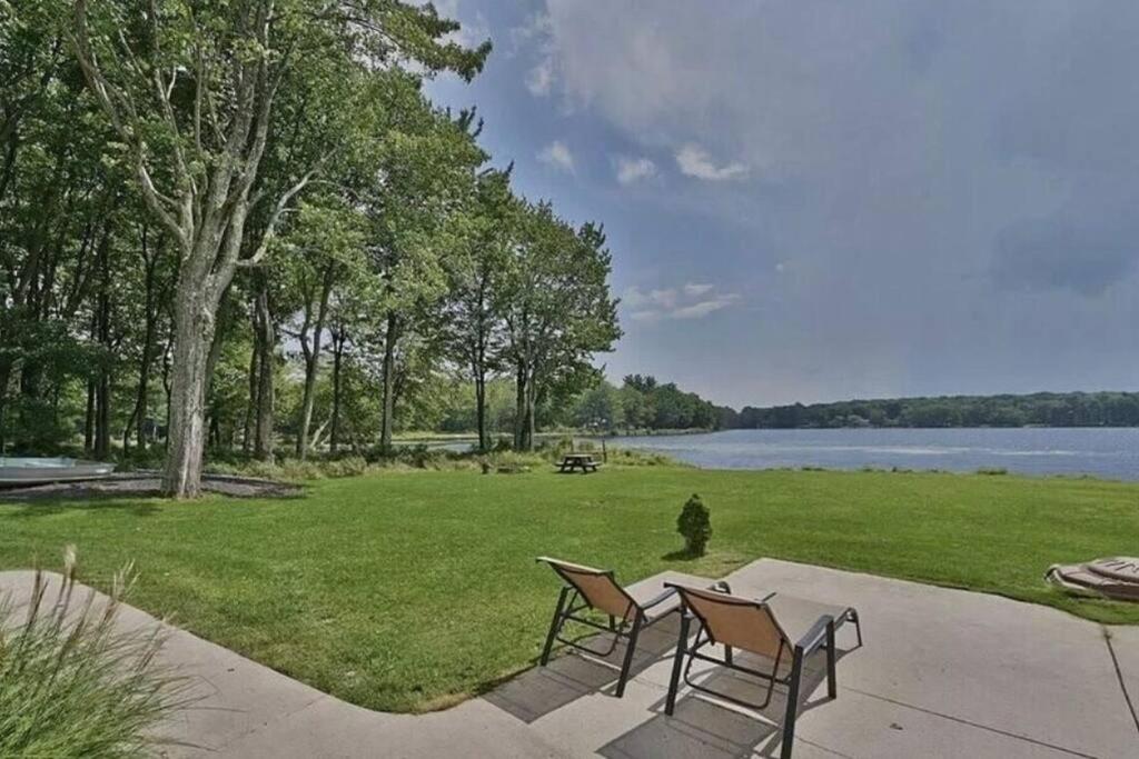 Hideaway - LakeHouse/spa/dock/ view 4