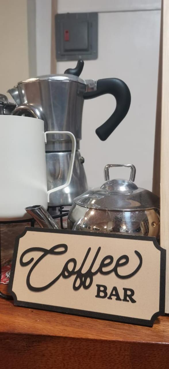 Cool Breeze Lodge and Cafe