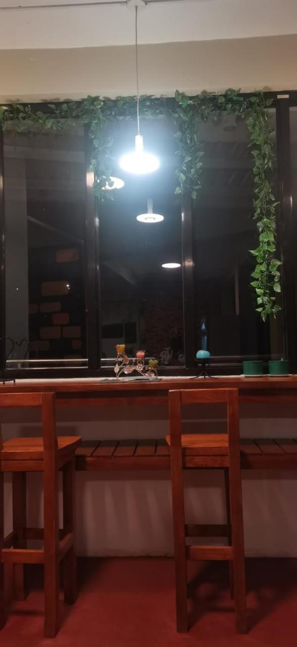 Cool Breeze Lodge and Cafe