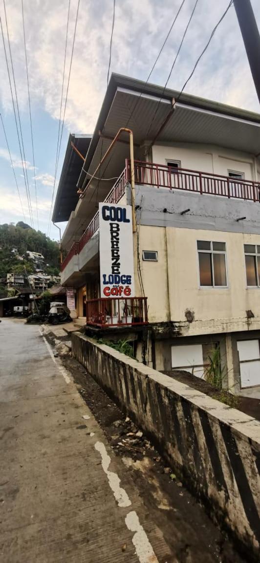 Cool Breeze Lodge and Cafe