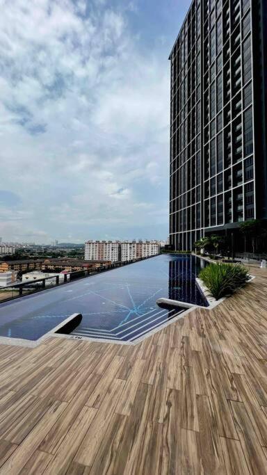 Cozy Aera Residence / FREE Wi-fi Netflix / Sunway photo 8