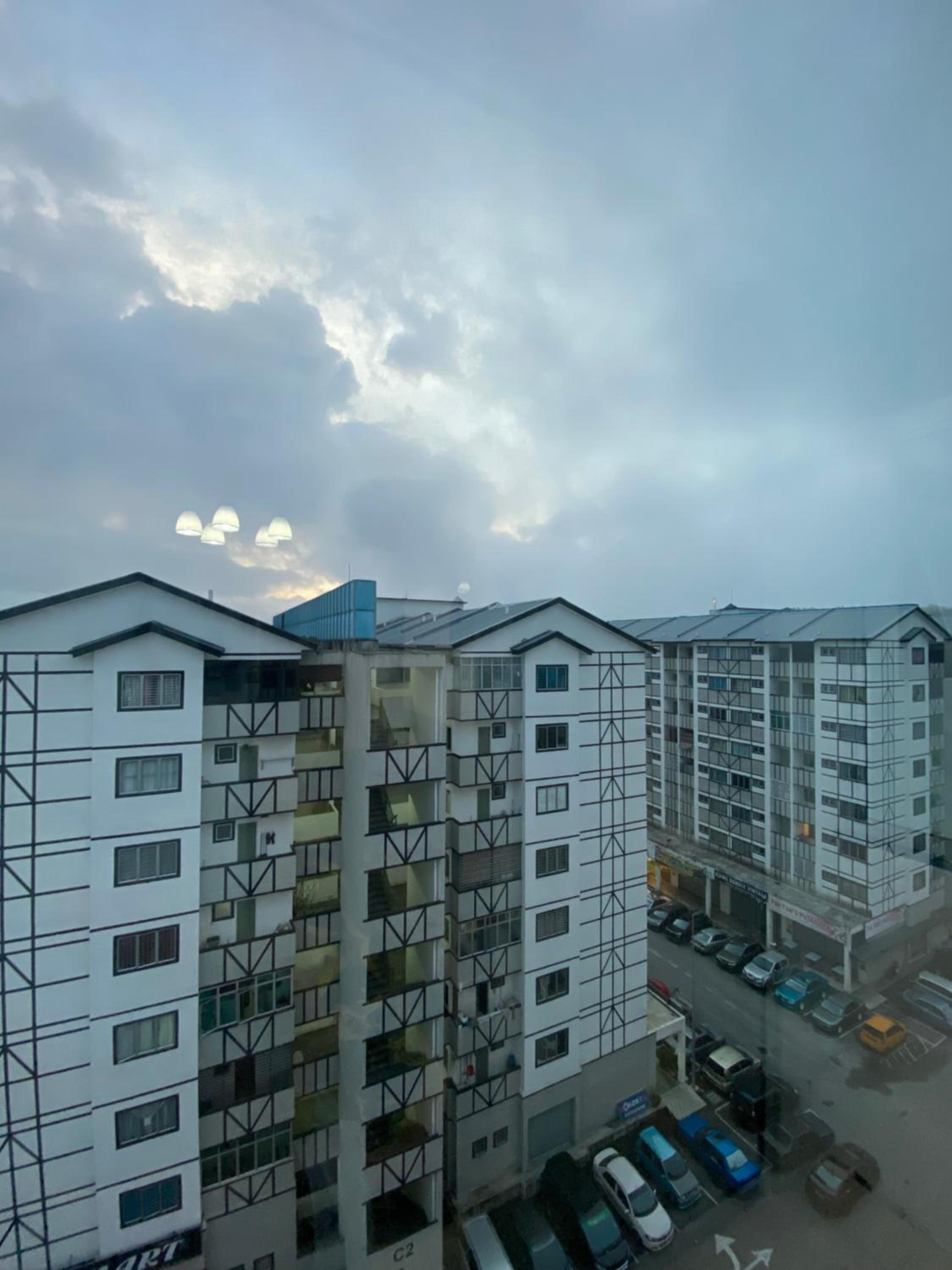 SYA HONEY HOMESTAY with NETFLIX photo 8